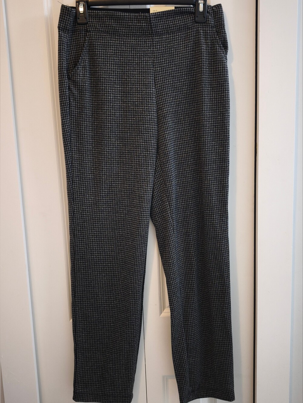 NWT Max Studio Slim Trousers Size L Black Gray Ankle Pants